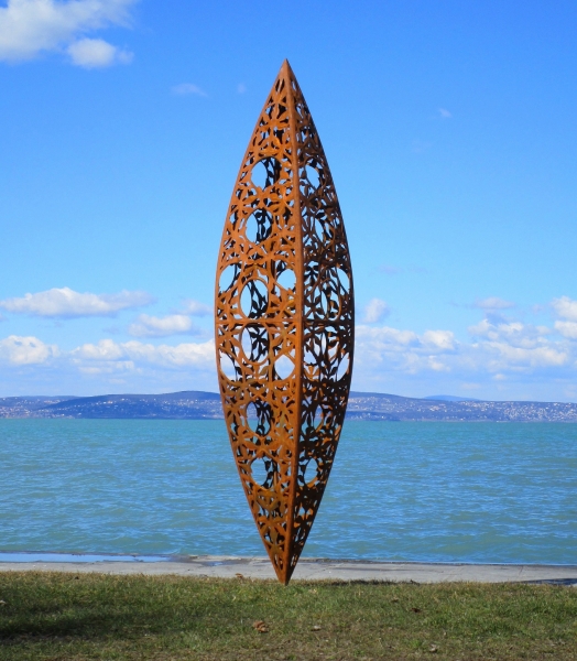 Modern art garden sculpture rusty steel